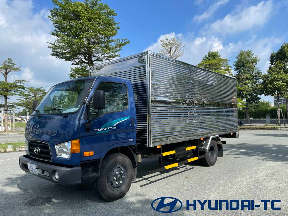 Giá xe tải 7 tấn thùng kín Inox | Hyundai Mighty 110SP 